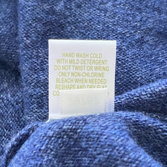 Garnet Hill Oversized Turtleneck Sweater Size Large Merino Wool Cashmere Blue - Picture 10 of 11